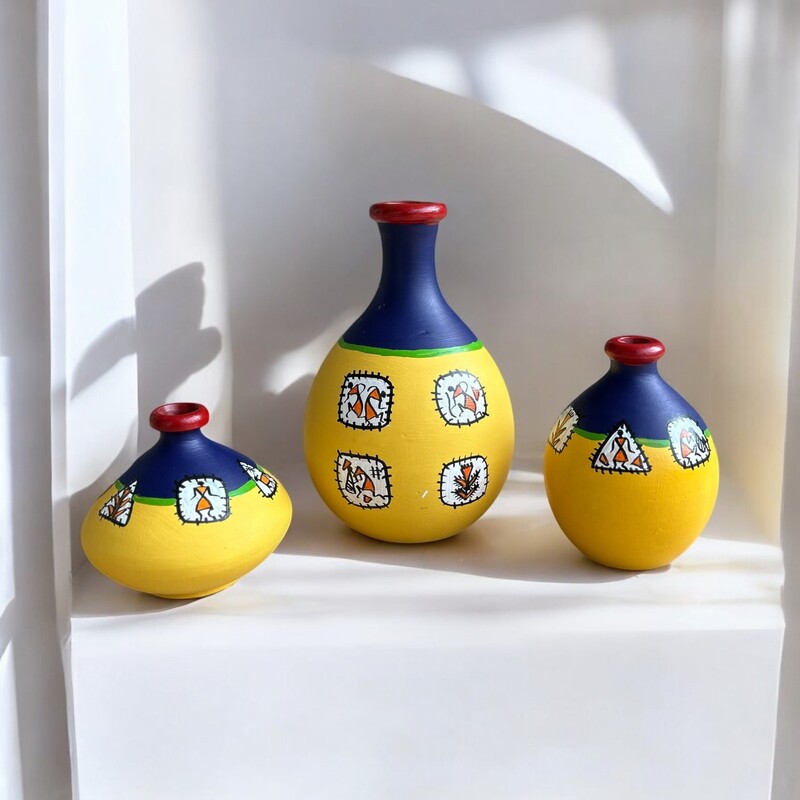 Handpainted Teracotta Vases Yellow with Red Top Handpainted Teracotta Vases Yellow with Red Top